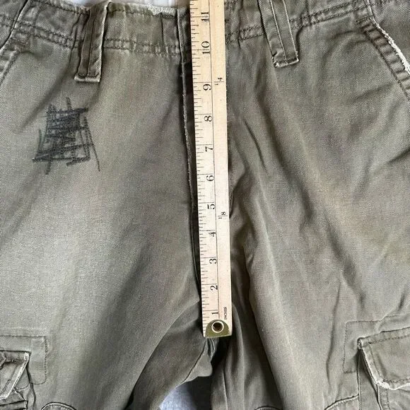 Abercrombie & Fitch Mens Size Medium Cargo Shorts Green Pockets Distressed - Picture 5 of 7
